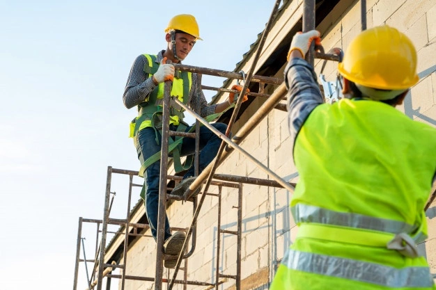 Ladder Safety Tips for Using Scaffolding Effectively